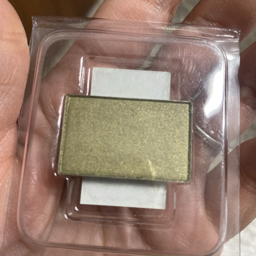 Aloette Custom Eyesilks - Moss Eyesilk Eyeshadow Single - Picture 3 of 3